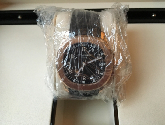 2017 Aquanaut 5167R New box and papers